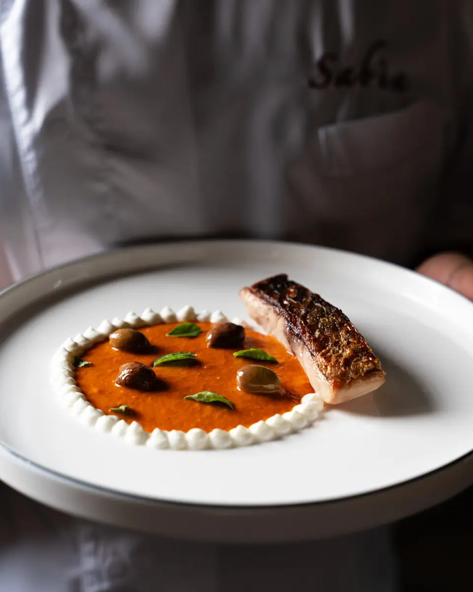Ombrina con salsa alla pizzaiola